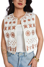 Cargar imagen en el visor de la galería, chaleco con detalle