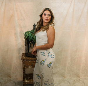 Pantalón con ilustraciones