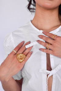 blusa con abertura en el frente