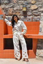 Cargar imagen en el visor de la galería, Conjunto blusa y pantalón
