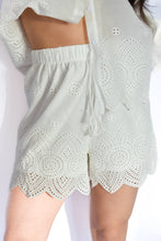 Cargar imagen en el visor de la galería, Set short y blusa

