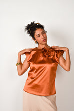 Cargar imagen en el visor de la galería, Blusa “Flor Cobre”

